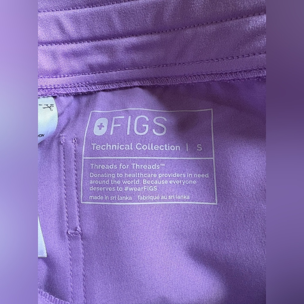 Figs Catarina Lavender Scrub Set